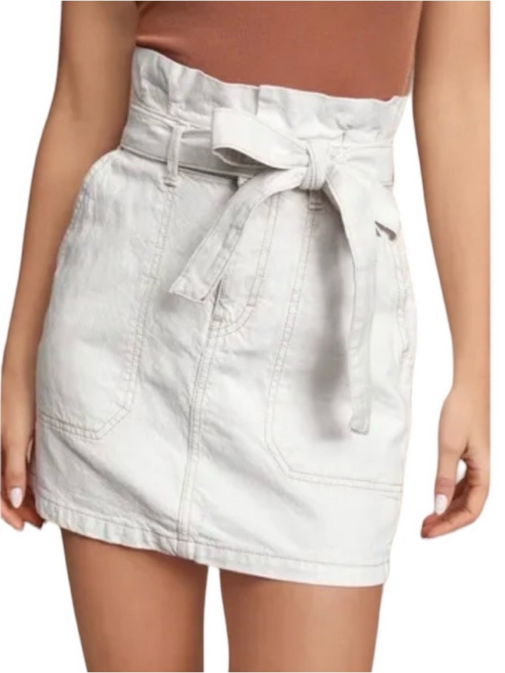 Free People Splendor in the Grass Oatmeal Denim Bow Detail Tie
Mini Skirt size 0